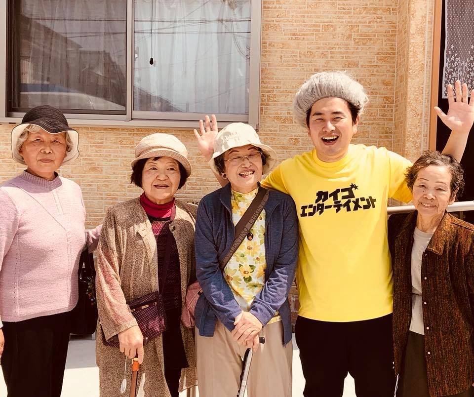 教室の参加者とスタッフの集合写真